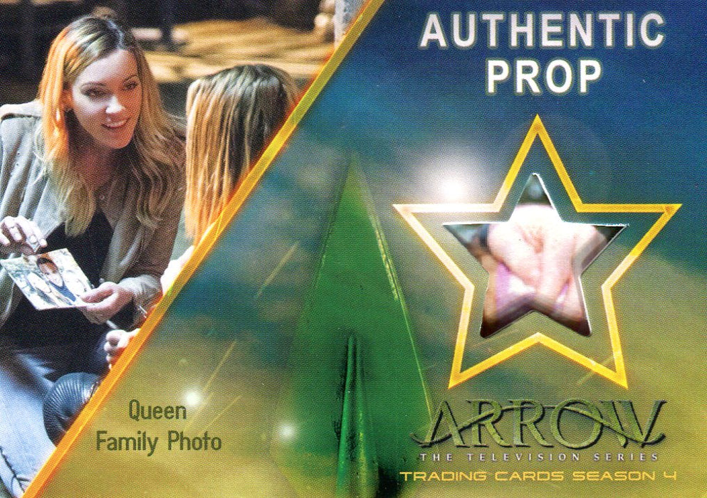 Arrow Season 4 Queen Family Photo Prop Card PR5   - TvMovieCards.com